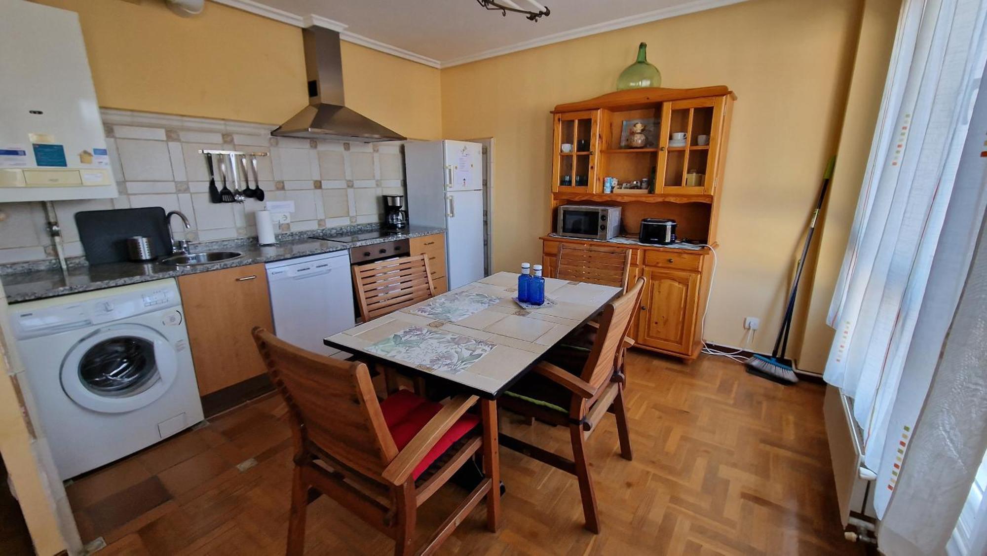 Apartamento Parque Del Oeste Oviedo Eksteriør bilde